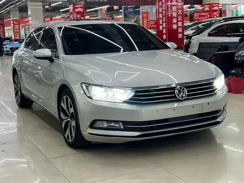 2018 Volkswagen Magotan 330TSI DSG Luxury — миниатюра 3