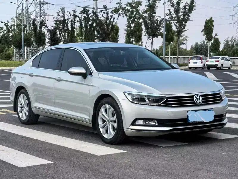2018 Volkswagen Magotan 330TSI DSG Luxury — миниатюра 3