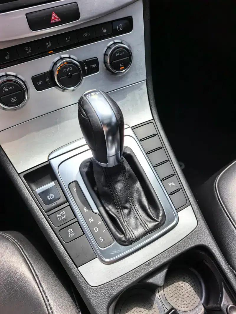 2012 Volkswagen Passat 1.8TSI Comfort — миниатюра 13