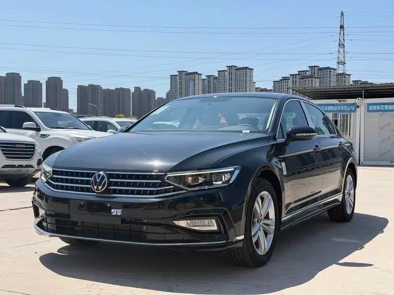 2025 Volkswagen Passat 280TSI DSG Comfort Edition — миниатюра 1