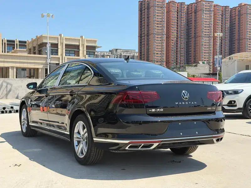 2025 Volkswagen Passat 280TSI DSG Comfort Edition — миниатюра 4