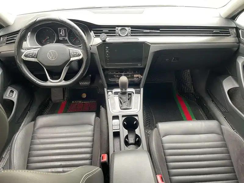 2020 Volkswagen Passat 330TSI DSG Leading Edition — миниатюра 7