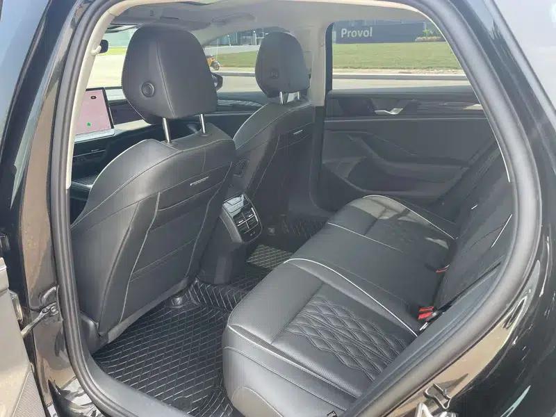 2024 Volkswagen Passat 380TSI Premium Edition with Magotan Package — миниатюра 8