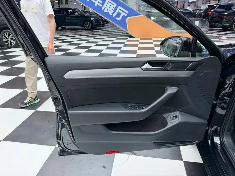 2020 Volkswagen Passat 280TSI DSG Comfort — миниатюра 14