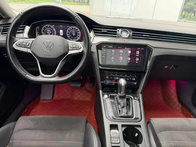 2020 Volkswagen Passat 330TSI DSG Luxury — миниатюра 11
