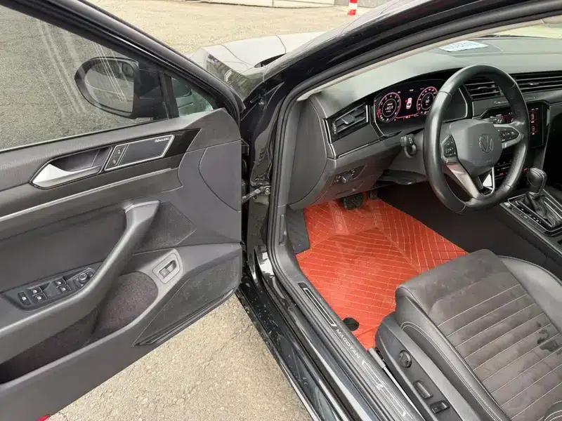 2020 Volkswagen Passat 330TSI DSG Luxury — миниатюра 15