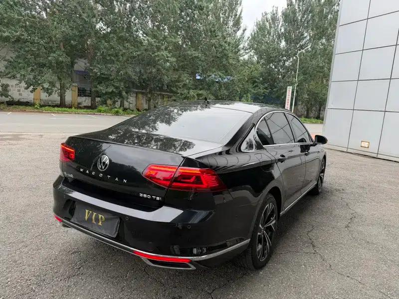 2020 Volkswagen Passat 330TSI DSG Luxury — миниатюра 5