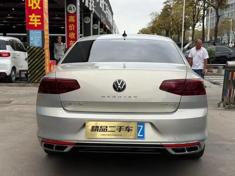 2024 Volkswagen Magotan 330TSI DSG Luxury Edition (2 Million Units Limited Edition) — миниатюра 5