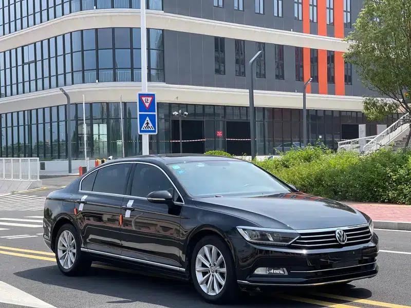2019 Volkswagen Magotan 330TSI DSG Leading Edition (China VI Emission Standard) — миниатюра 3