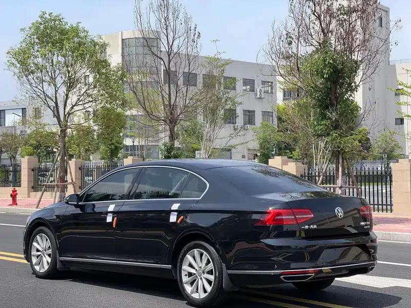 2019 Volkswagen Magotan 330TSI DSG Leading Edition (China VI Emission Standard) — миниатюра 4