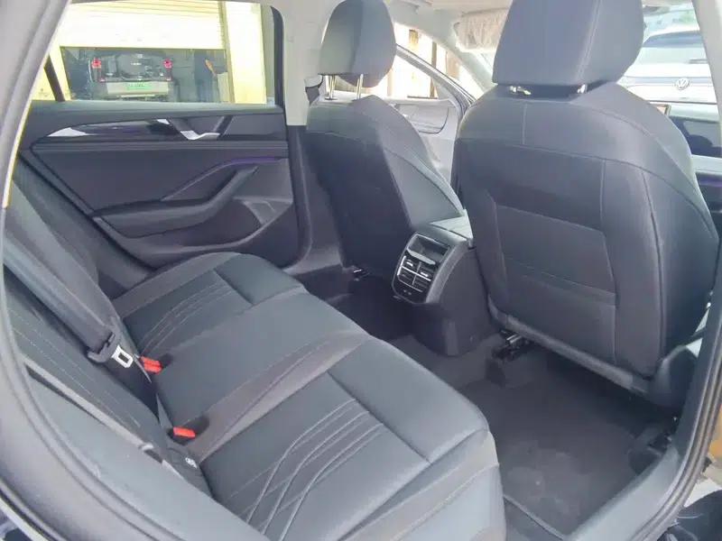 2024 Volkswagen Passat 300TSI Premium Edition — миниатюра 16