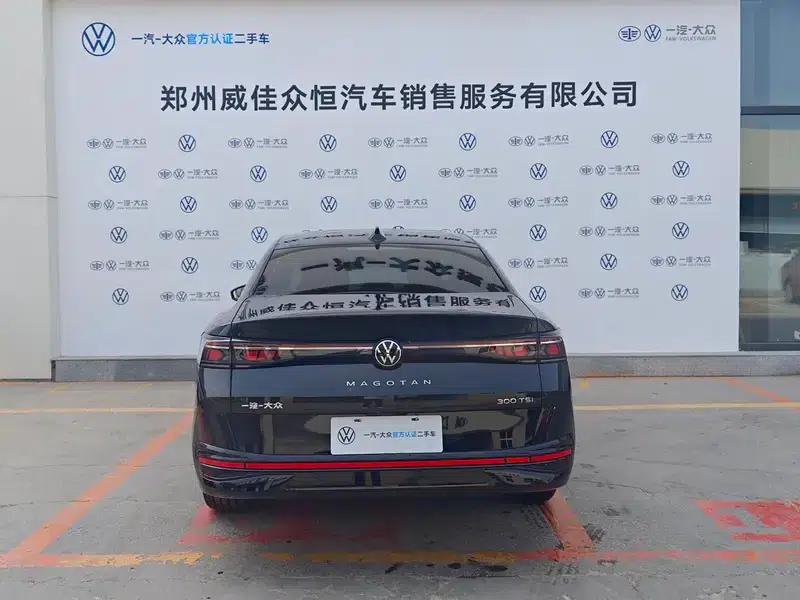 2024 Volkswagen Passat 300TSI Premium Edition — миниатюра 6