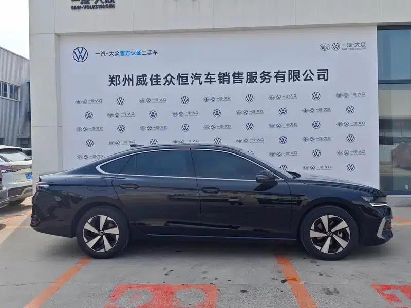 2024 Volkswagen Passat 300TSI Premium Edition — миниатюра 8