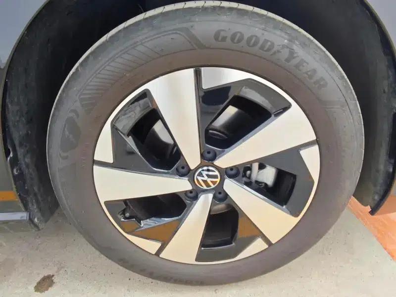 2024 Volkswagen Passat 300TSI Premium Edition — миниатюра 9