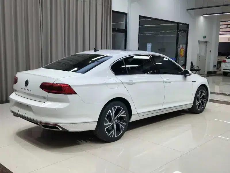 2020 Volkswagen Passat 330TSI DSG Luxury — миниатюра 6