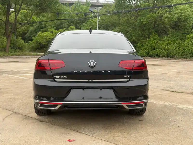 2022 Volkswagen Magotan PHEV Luxury Edition — миниатюра 5