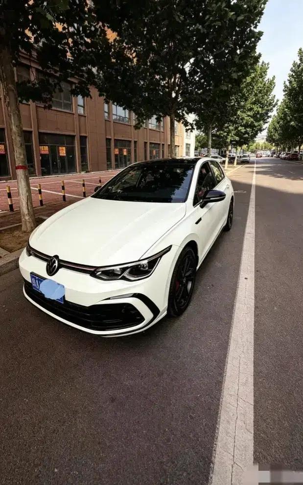 2023 Golf 280TSI DSG R-Line Lite — миниатюра 1