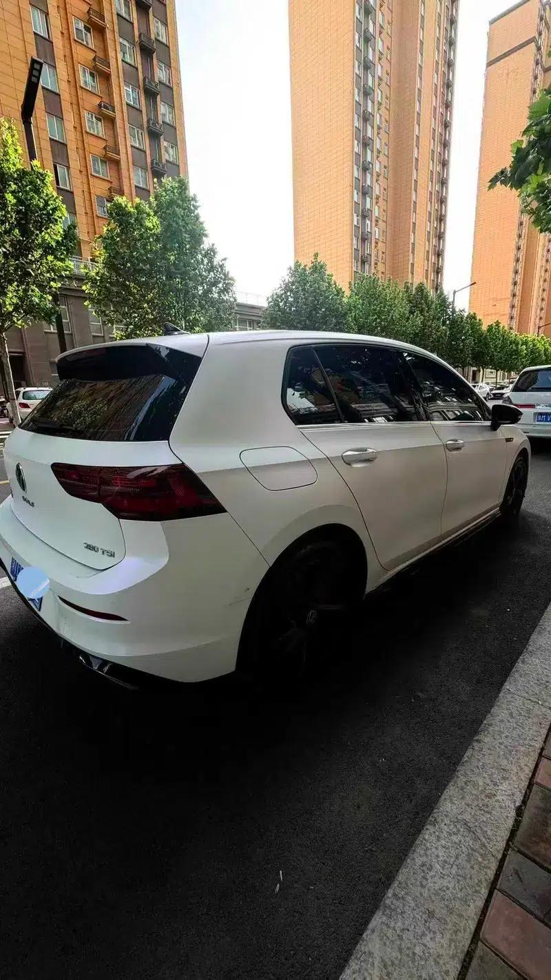 2023 Golf 280TSI DSG R-Line Lite — миниатюра 4