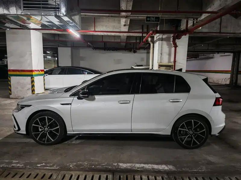 2023 Golf 280TSI DSG R-Line Lite — миниатюра 4