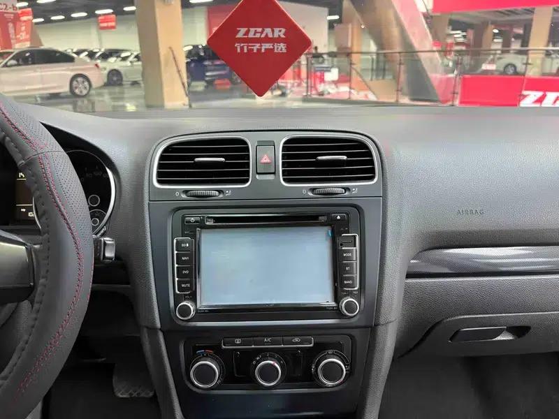 2012 Golf 1.6 Automatic Comfort — миниатюра 24