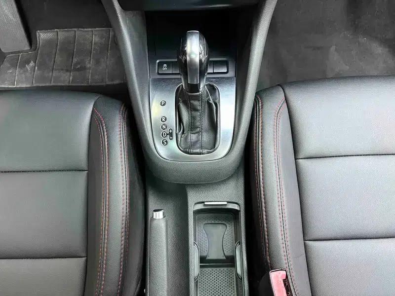 2012 Golf 1.6 Automatic Comfort — миниатюра 27