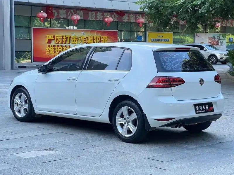 2017 Golf 1.6L Automatic Comfort Millionth Unit Commemorative Edition — миниатюра 5