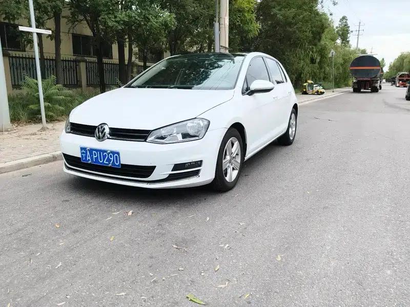 2014 Golf 1.6L Automatic Comfort — миниатюра 1