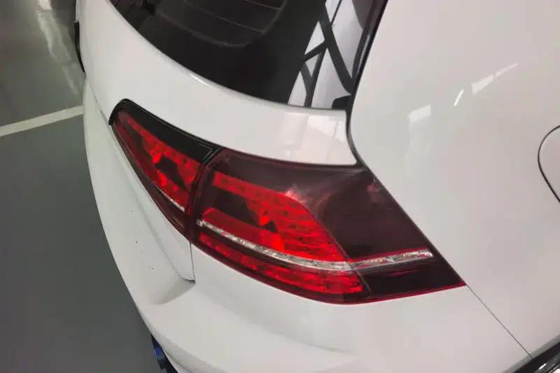 2017 Golf 230TSI Automatic Comfort Millionth Unit Commemorative Edition — миниатюра 5