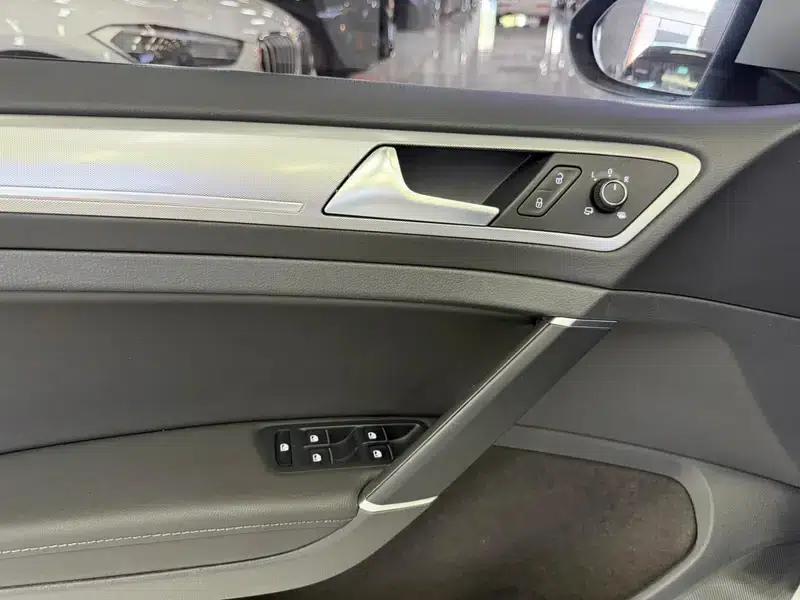 2019 Golf 280TSI DSG Comfort (China VI Emission Standard) — миниатюра 16
