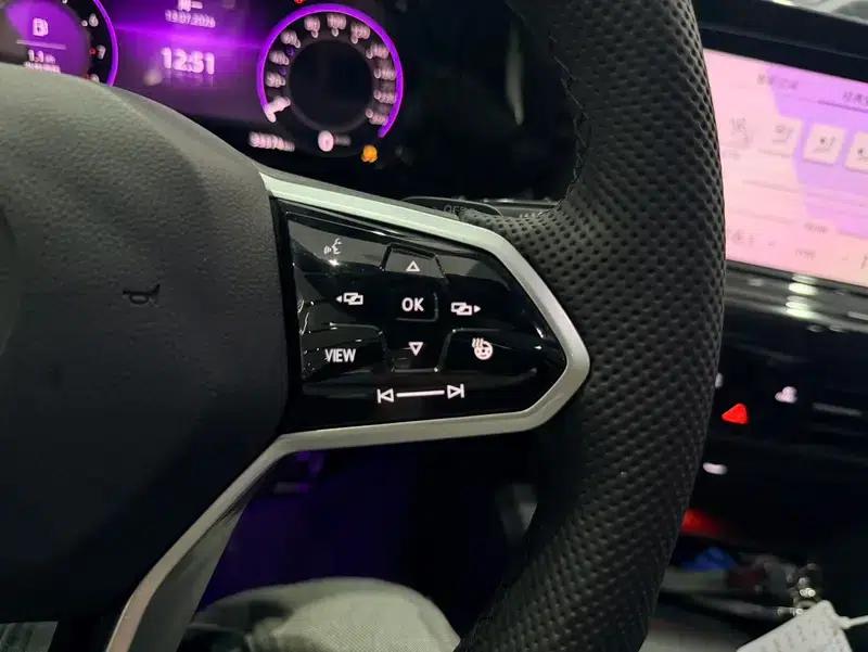 2021 Golf 280TSI DSG R-Line — миниатюра 10