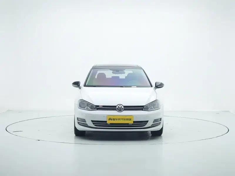 2017 Golf 230TSI Automatic Luxury Millionth Edition — миниатюра 2