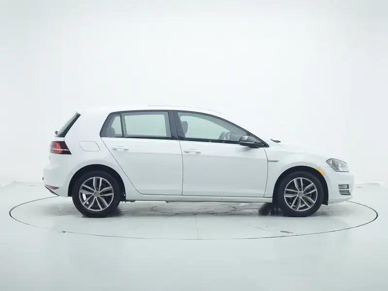 2017 Golf 230TSI Automatic Luxury Millionth Edition — миниатюра 8