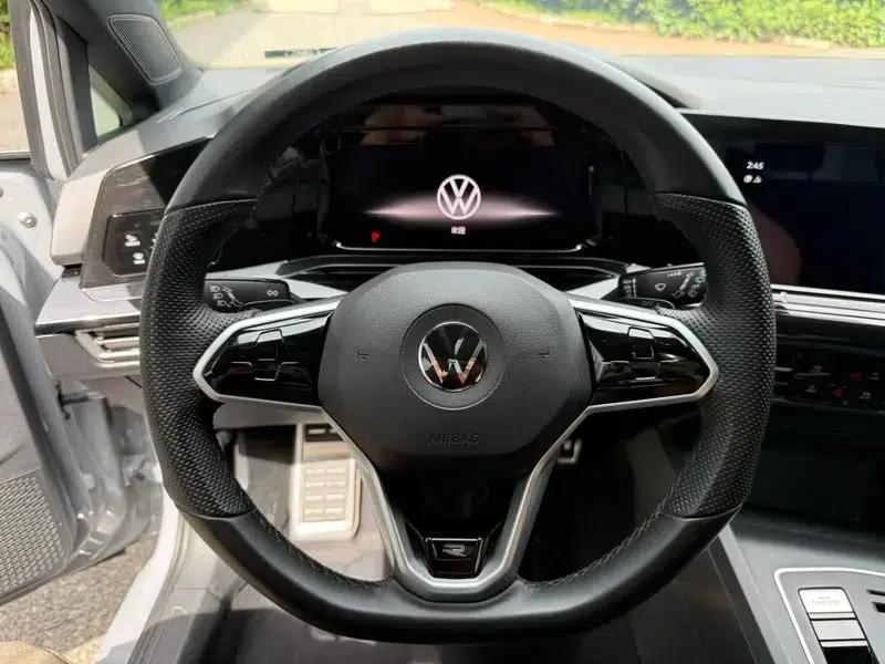 2023 Golf 280TSI DSG R-Line Lite — миниатюра 16