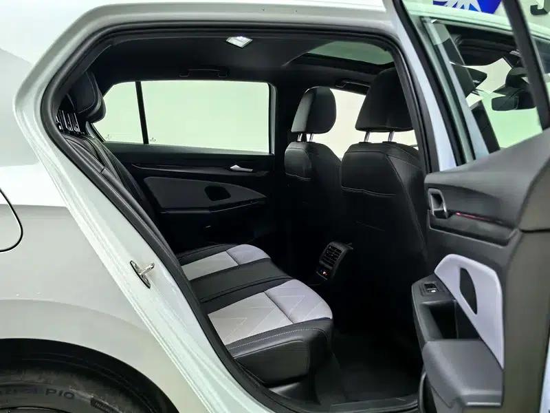 2024 Golf 280TSI DSG Pro Enjoy Edition — миниатюра 17