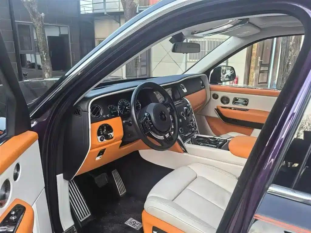 2018 Cullinan 5-seater — миниатюра 5