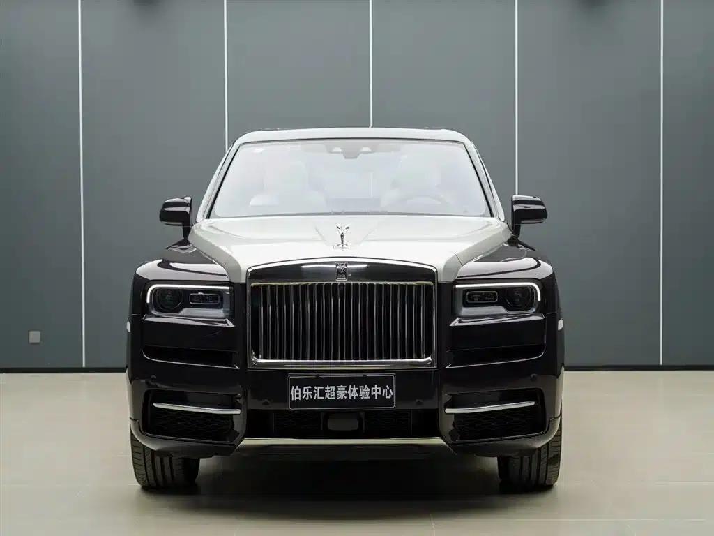 2018 Cullinan, four-seater version — миниатюра 3