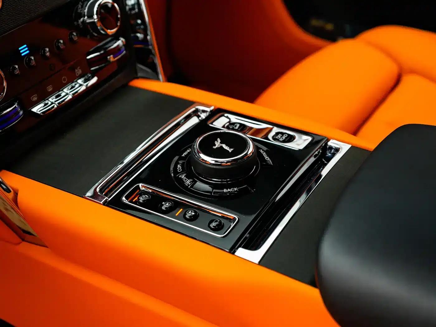 2018 Cullinan 5-seater — миниатюра 9