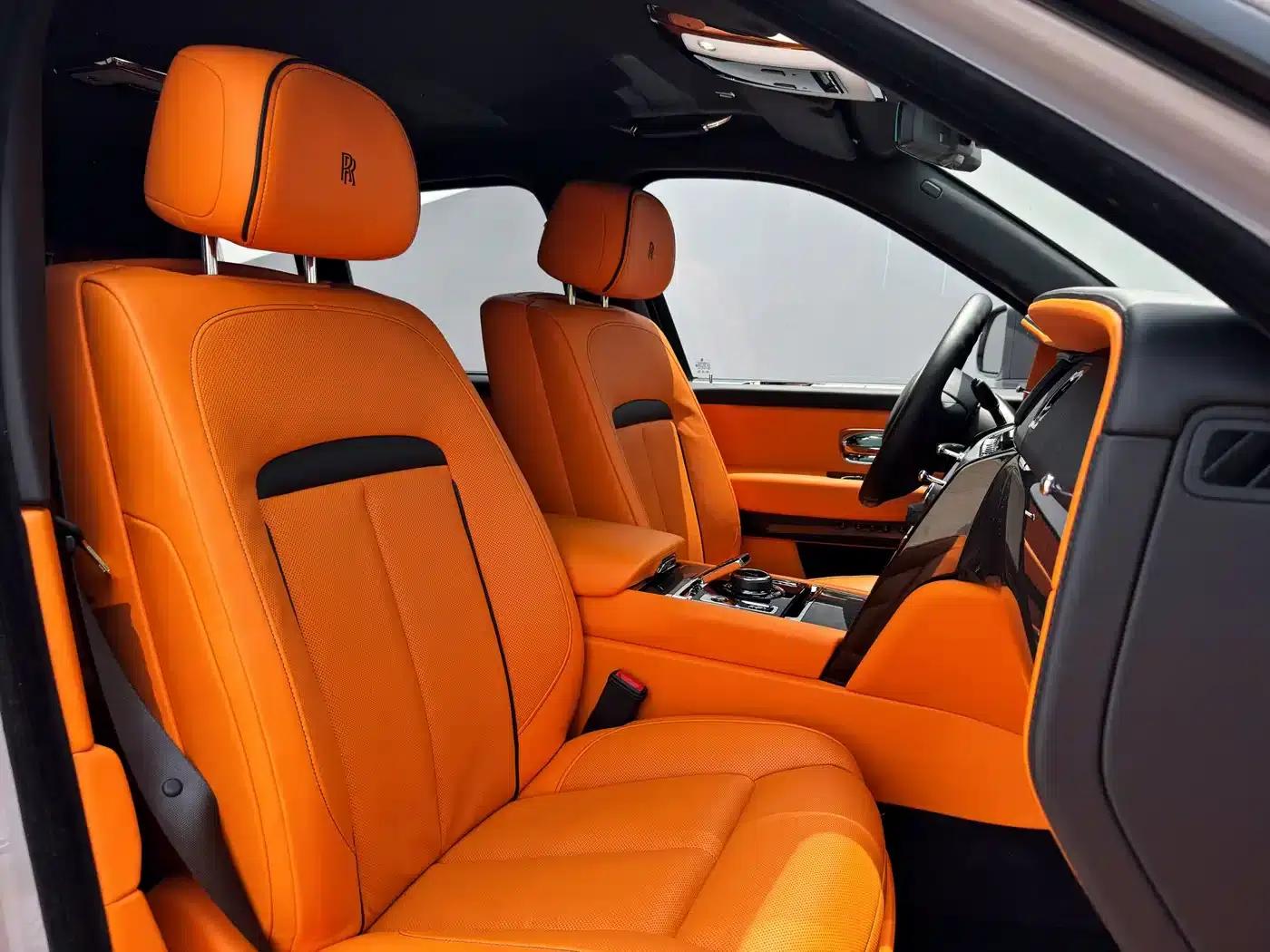 2020 Cullinan Black Badge — миниатюра 10