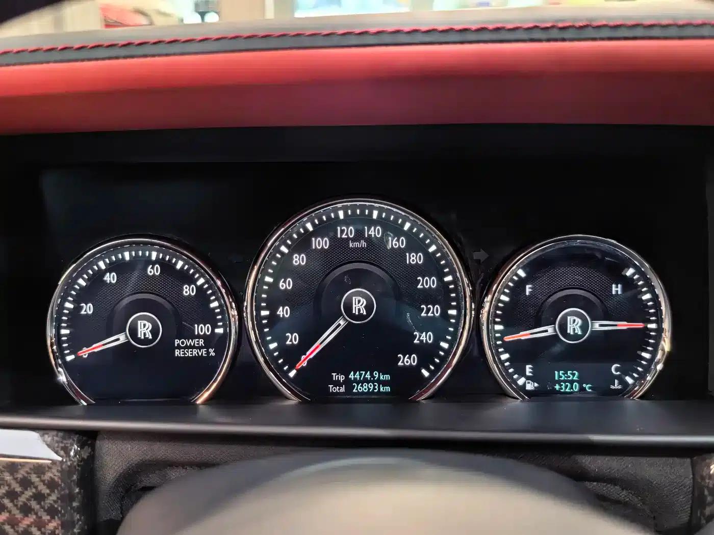 2020 Cullinan Black Badge — миниатюра 13