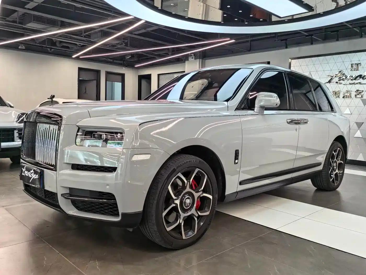 2020 Cullinan Black Badge — миниатюра 3