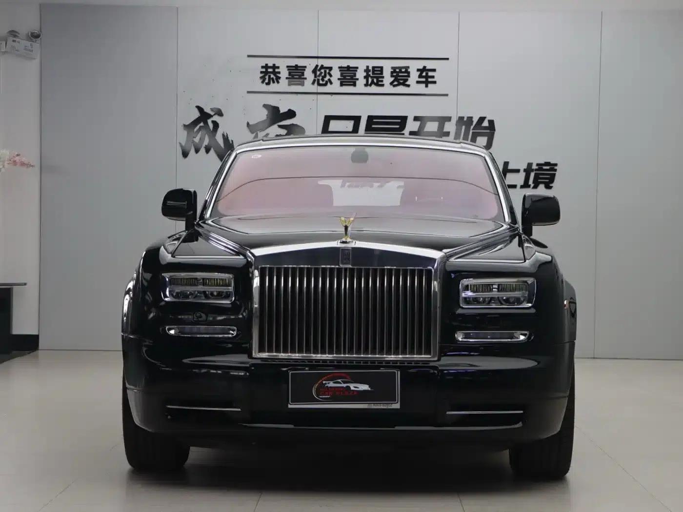 2011 Phantom 6.7T Extended Wheelbase — миниатюра 2