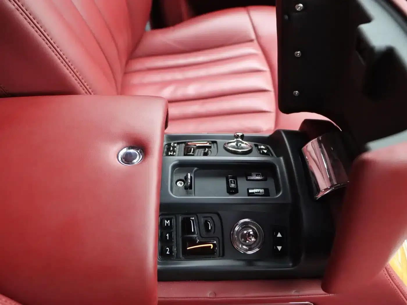 2011 Phantom 6.7T Extended Wheelbase — миниатюра 11