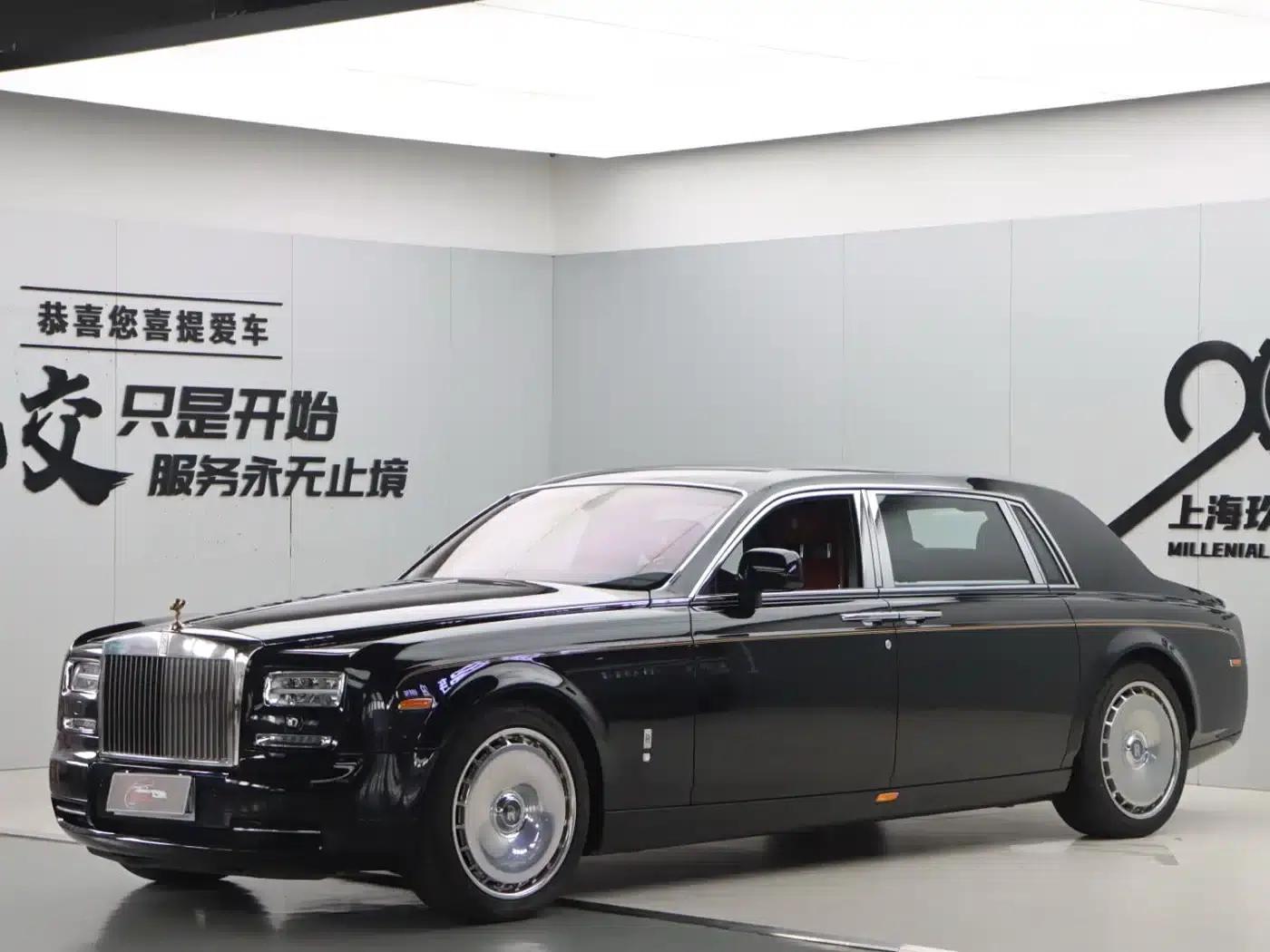 2011 Phantom 6.7T Extended Wheelbase — миниатюра 3