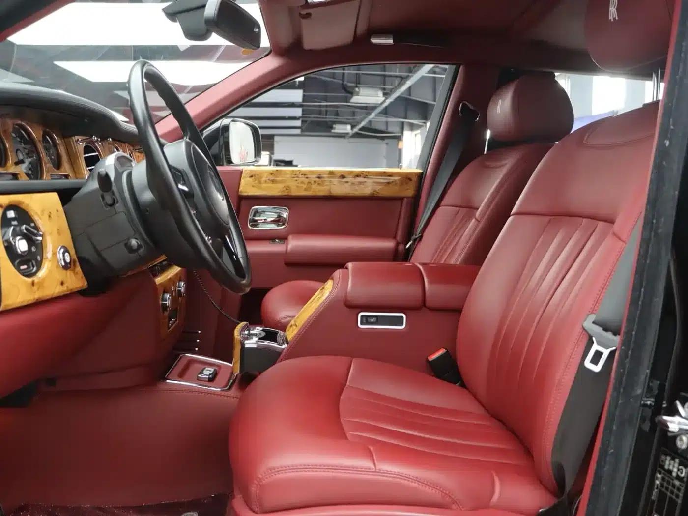 2011 Phantom 6.7T Extended Wheelbase — миниатюра 5
