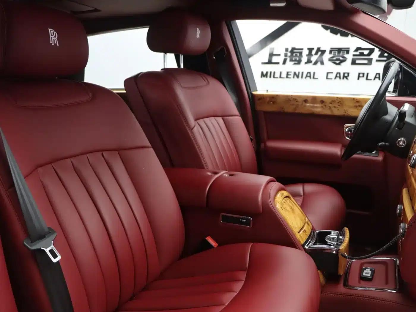 2011 Phantom 6.7T Extended Wheelbase — миниатюра 10