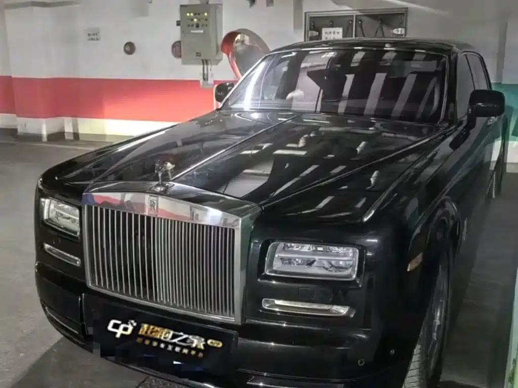 2013 Phantom 6.7L Extended Wheelbase (EWB) — миниатюра 2