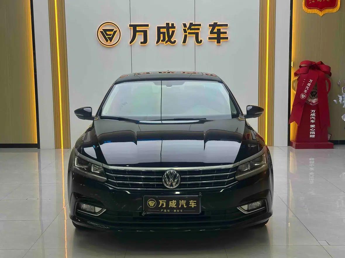 2017 Passat 330TSI DSG Premium Edition — миниатюра 3