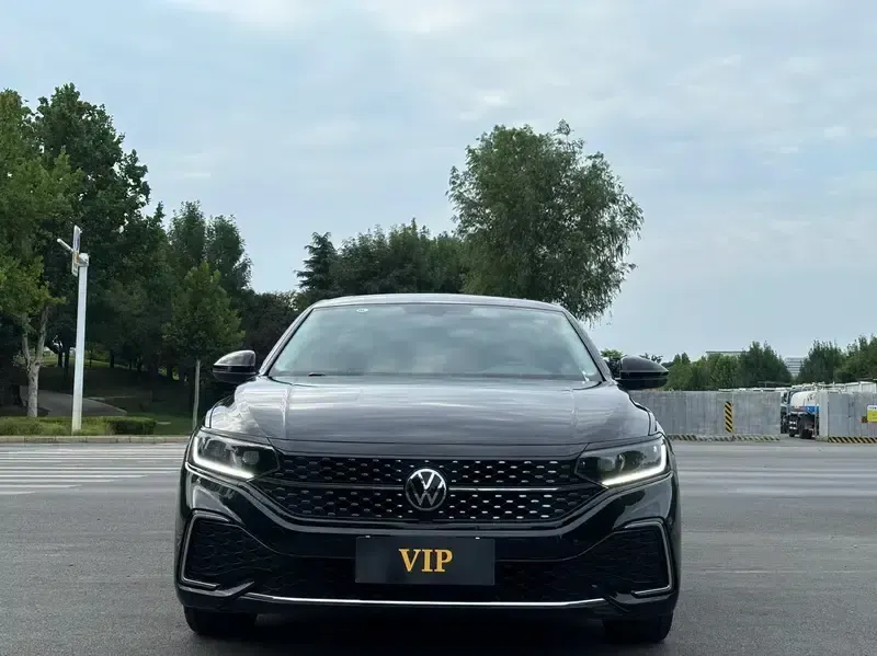 2024 Passat 280TSI Starry Sky Elite Edition — миниатюра 2