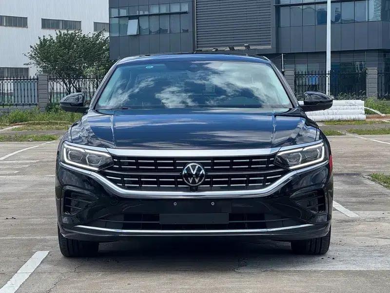 2025 Volkswagen Passat Outstanding Edition 380TSI Dragon Edition — миниатюра 2