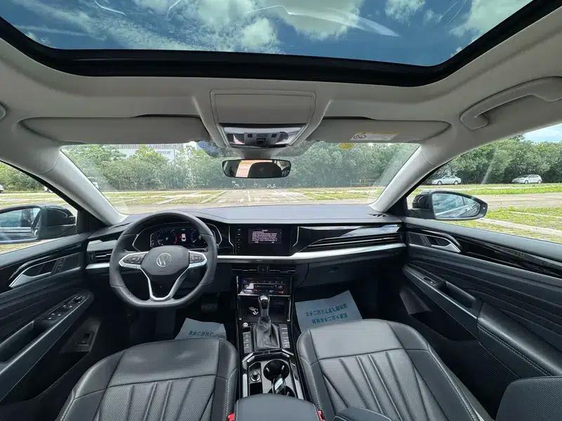 2025 Volkswagen Passat Outstanding Edition 380TSI Dragon Edition — миниатюра 6